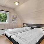 Lovely In With Kitchen בית נופש