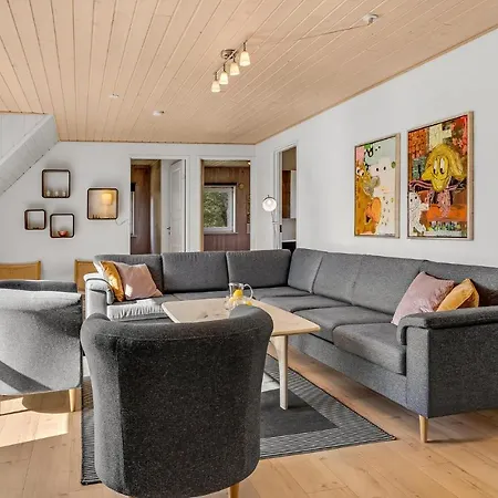 Lovely In With Kitchen Holiday home *