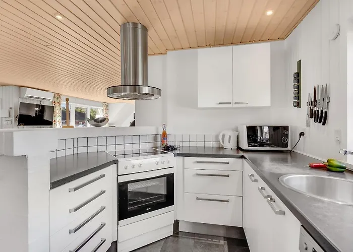 Дом отдыха Lovely In With Kitchen Фанё