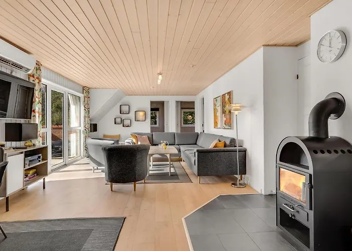 Lovely In With Kitchen *